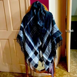 Apt 9 Wrap/scarf